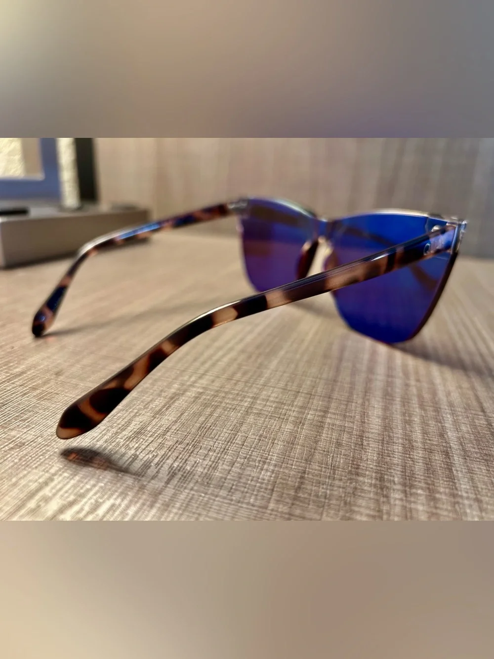Quay Australia Women's Sunglasses - Pink Lenses with leopard